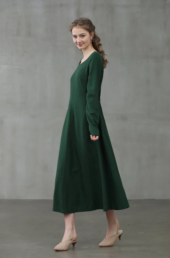 MISTLETOE VINTAGE WOOL DRESS IN PURPLE