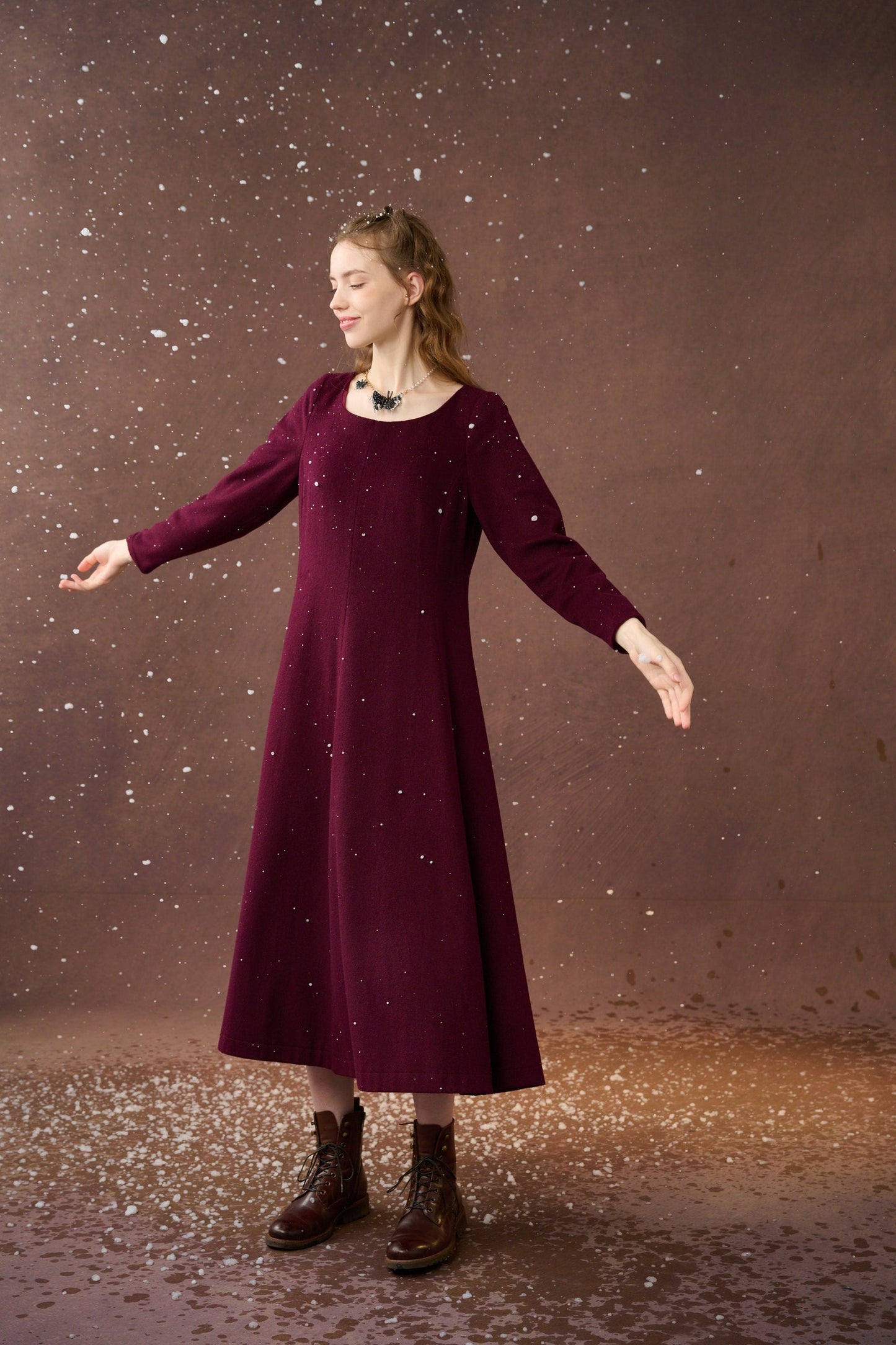 MISTLETOE VINTAGE WOOL DRESS IN PURPLE