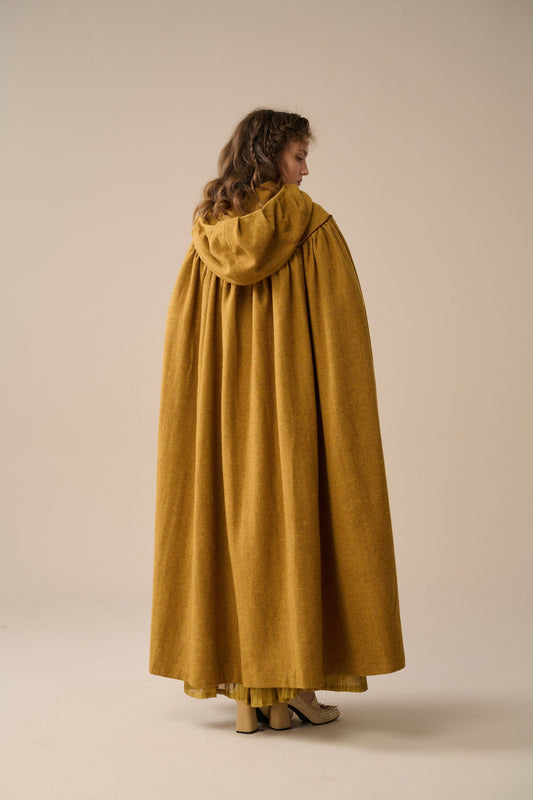 PERFUMER AMBER GOLD HOODED WOOL CLOAK