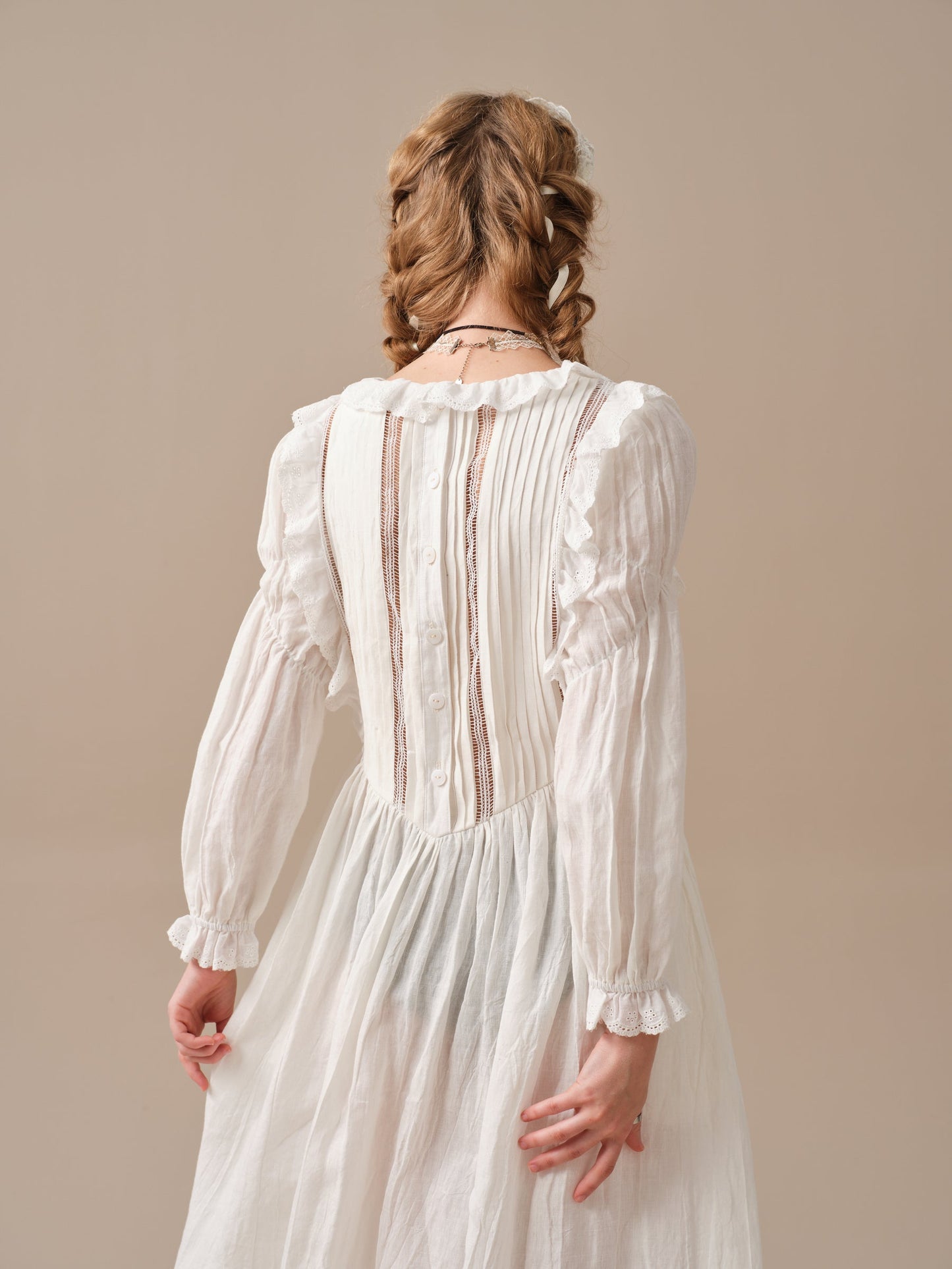 JASMINE ROMANTIC LINEN DRESS WITH FRENCH LACE