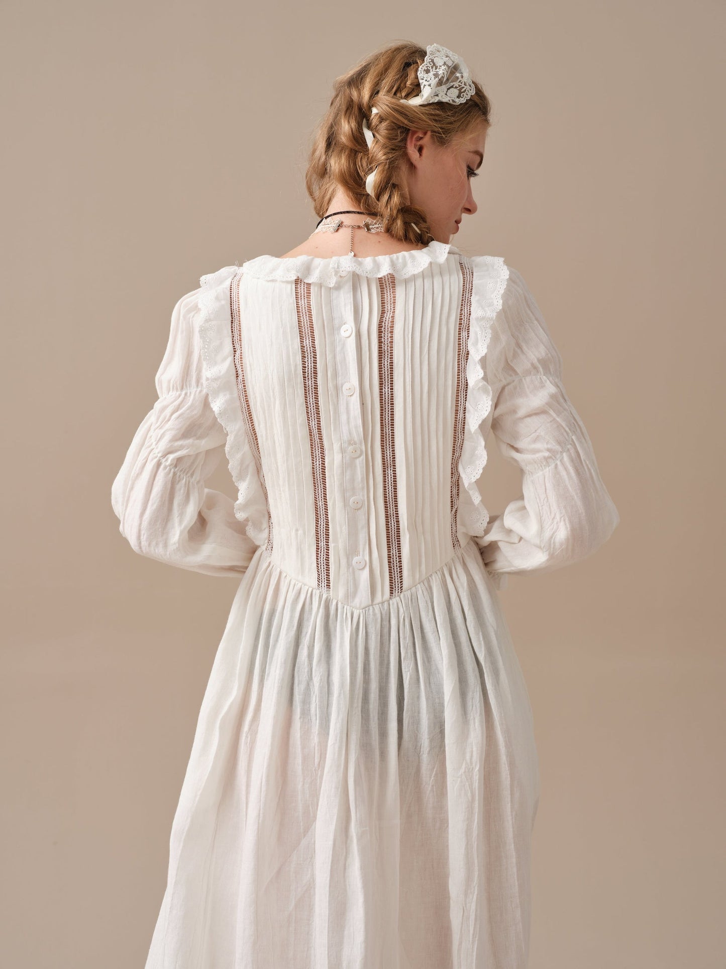 JASMINE ROMANTIC LINEN DRESS WITH FRENCH LACE