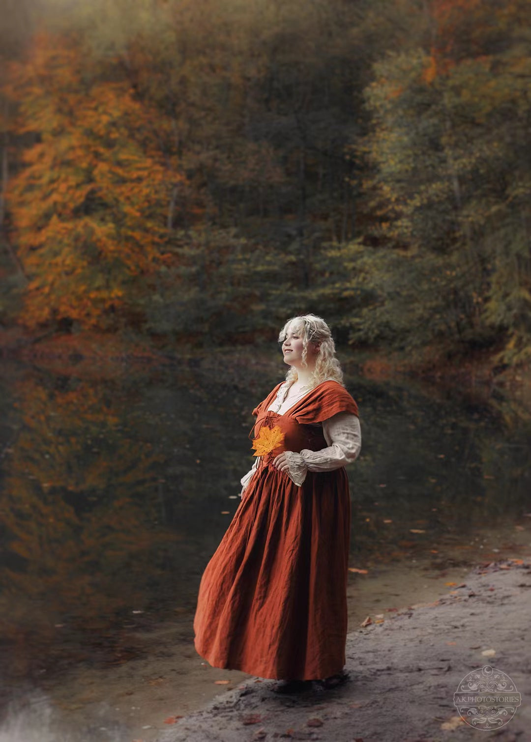 GLORY FRONT LACE-UP DRESS