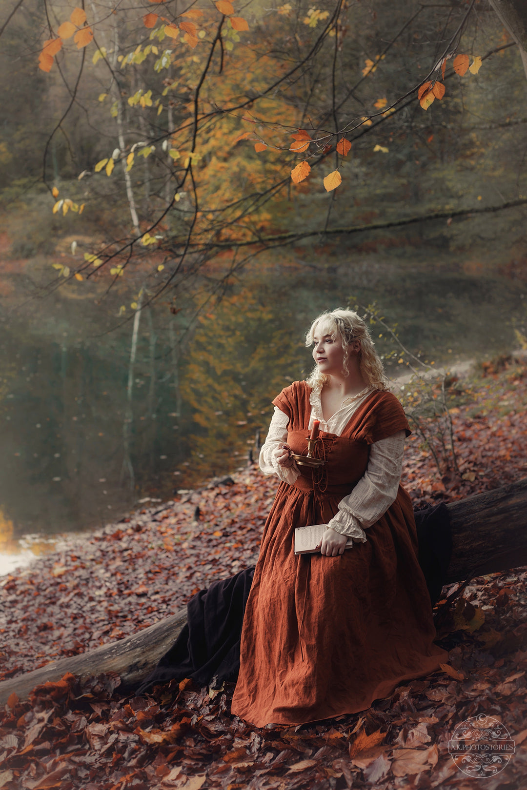 GLORY FRONT LACE-UP DRESS