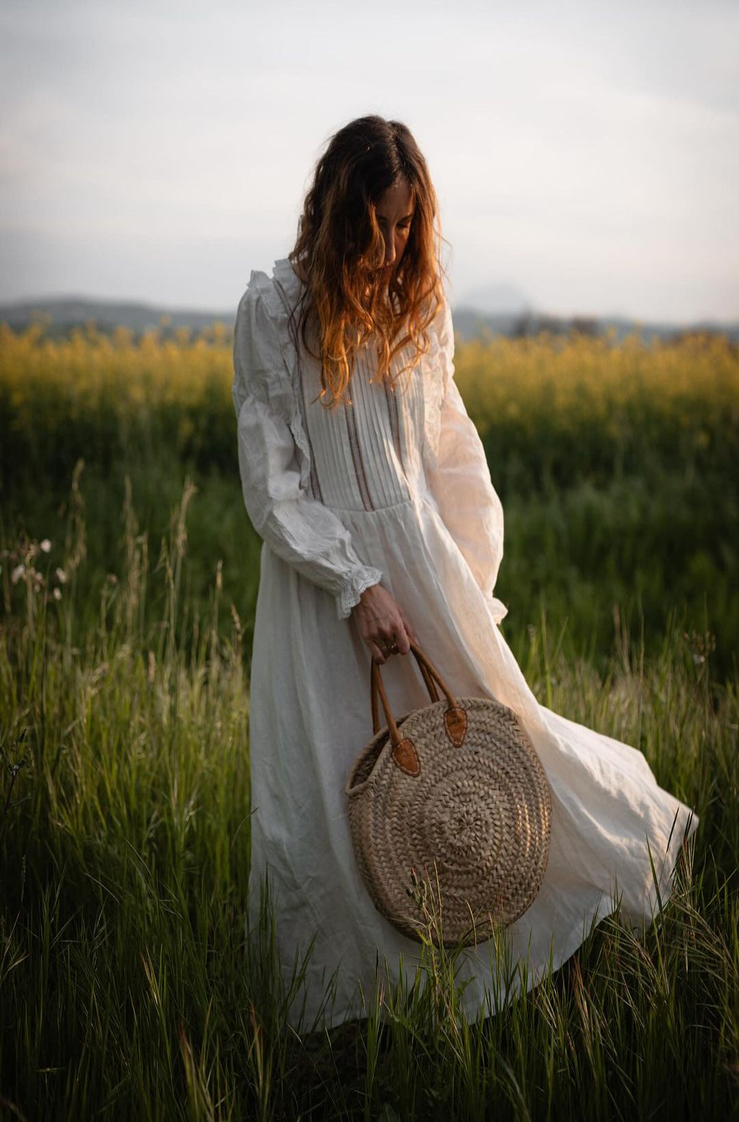JASMINE ROMANTIC LINEN DRESS WITH FRENCH LACE