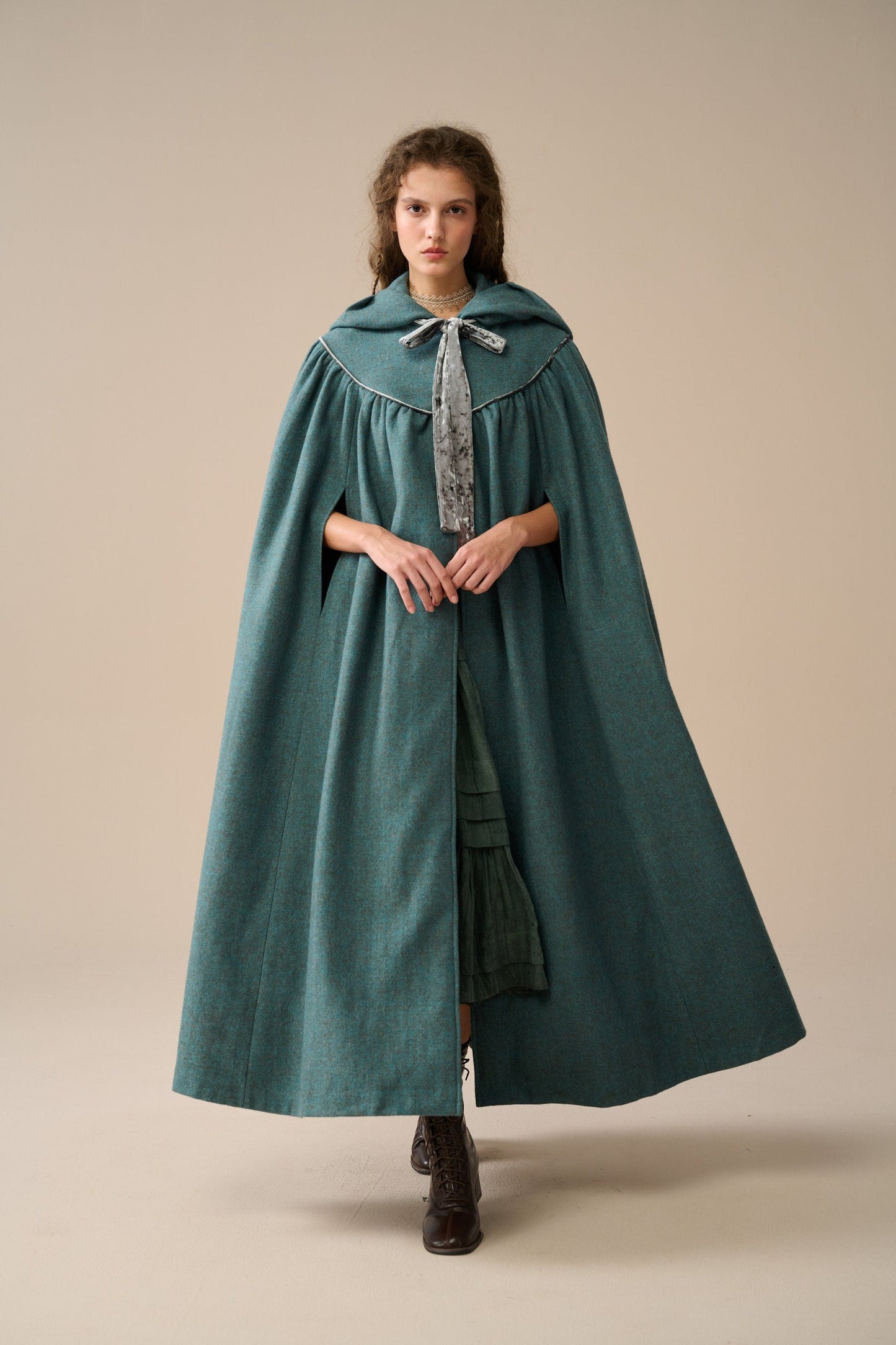 PERFUMER DEEP SEA GREEN HOODED WOOL CLOAK