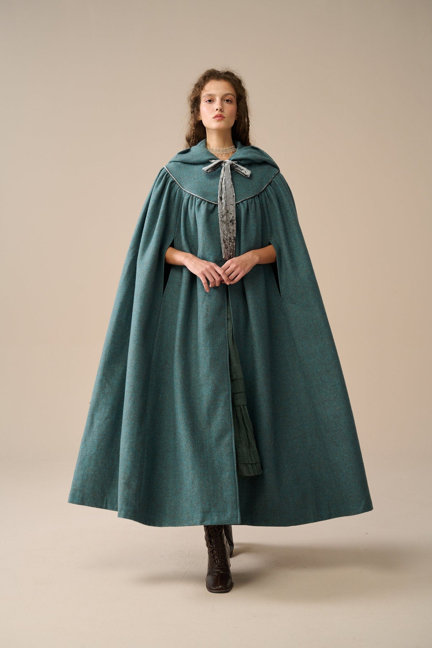 PERFUMER DEEP SEA GREEN HOODED WOOL CLOAK
