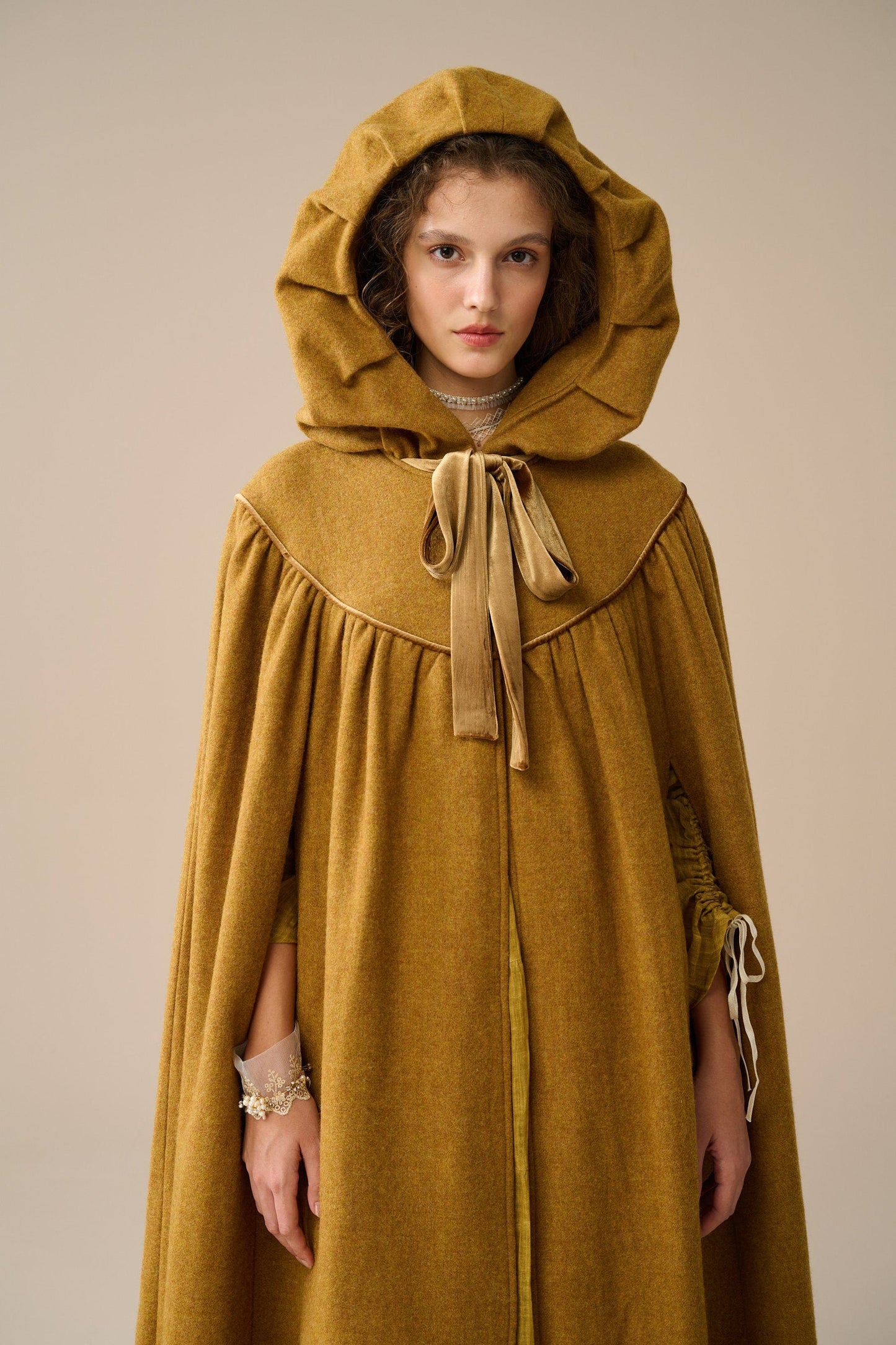 PERFUMER AMBER GOLD HOODED WOOL CLOAK