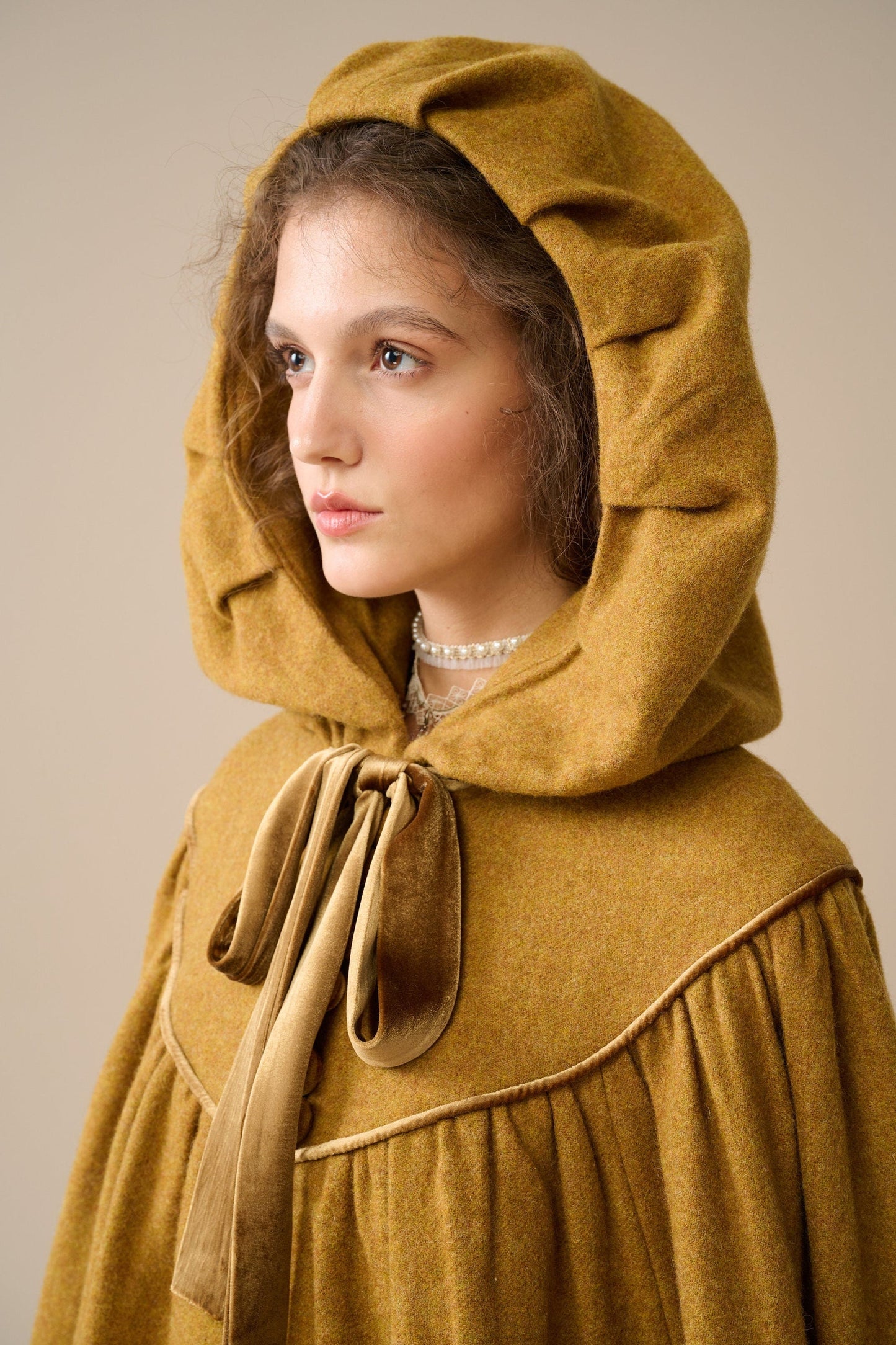 PERFUMER AMBER GOLD HOODED WOOL CLOAK