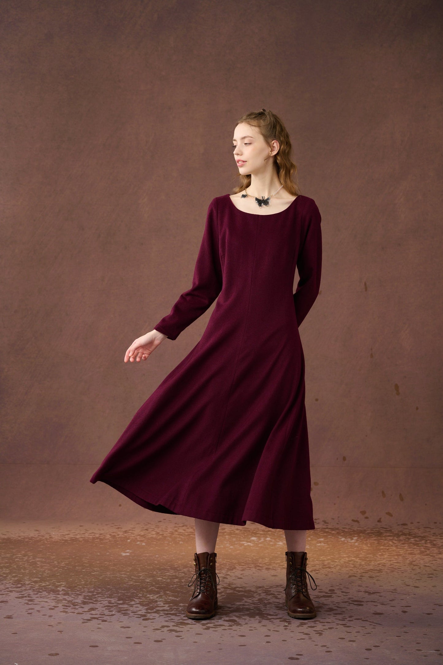 MISTLETOE VINTAGE WOOL DRESS IN PURPLE