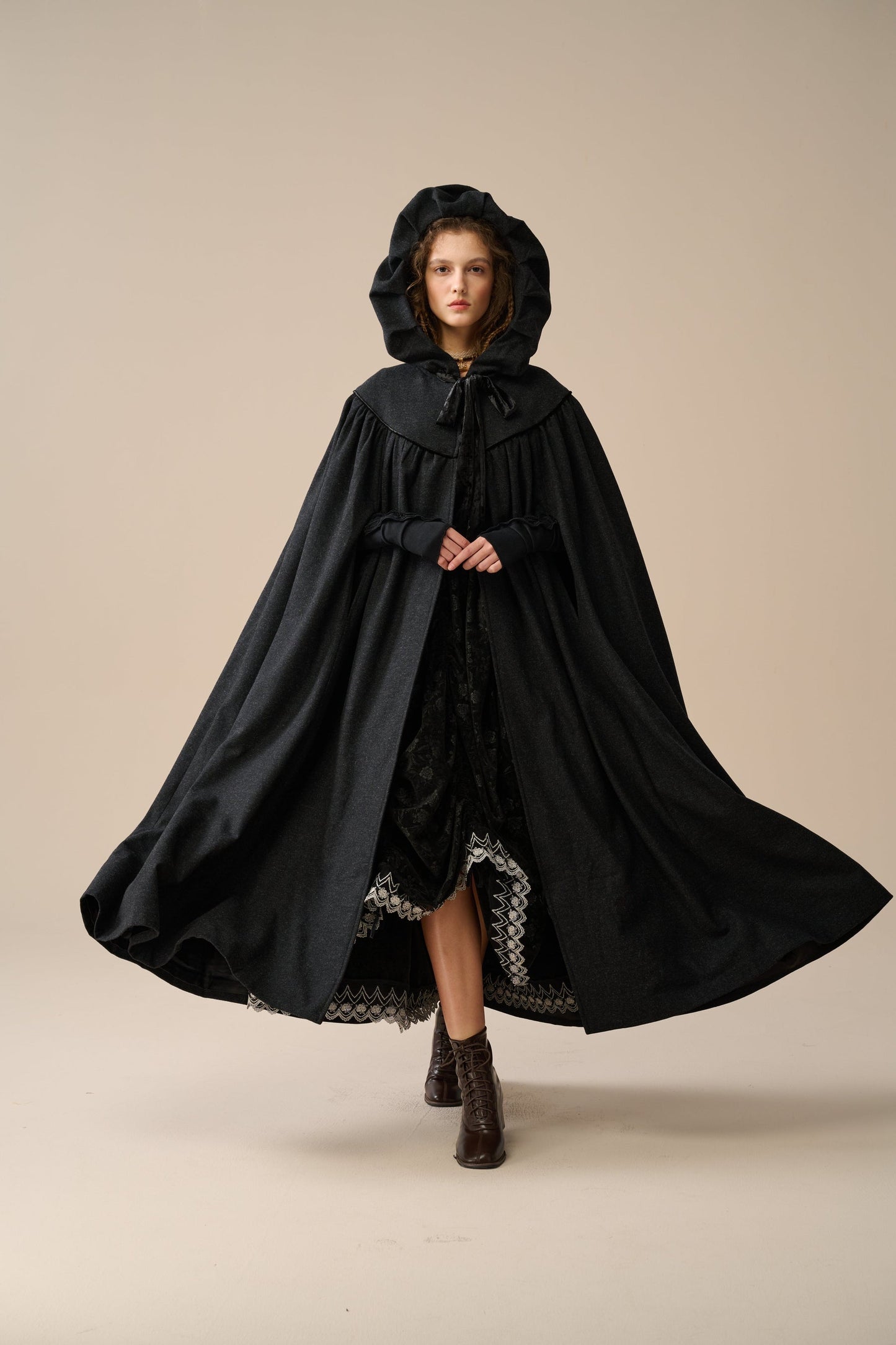PERFUMER DEEP SEA GREEN HOODED WOOL CLOAK