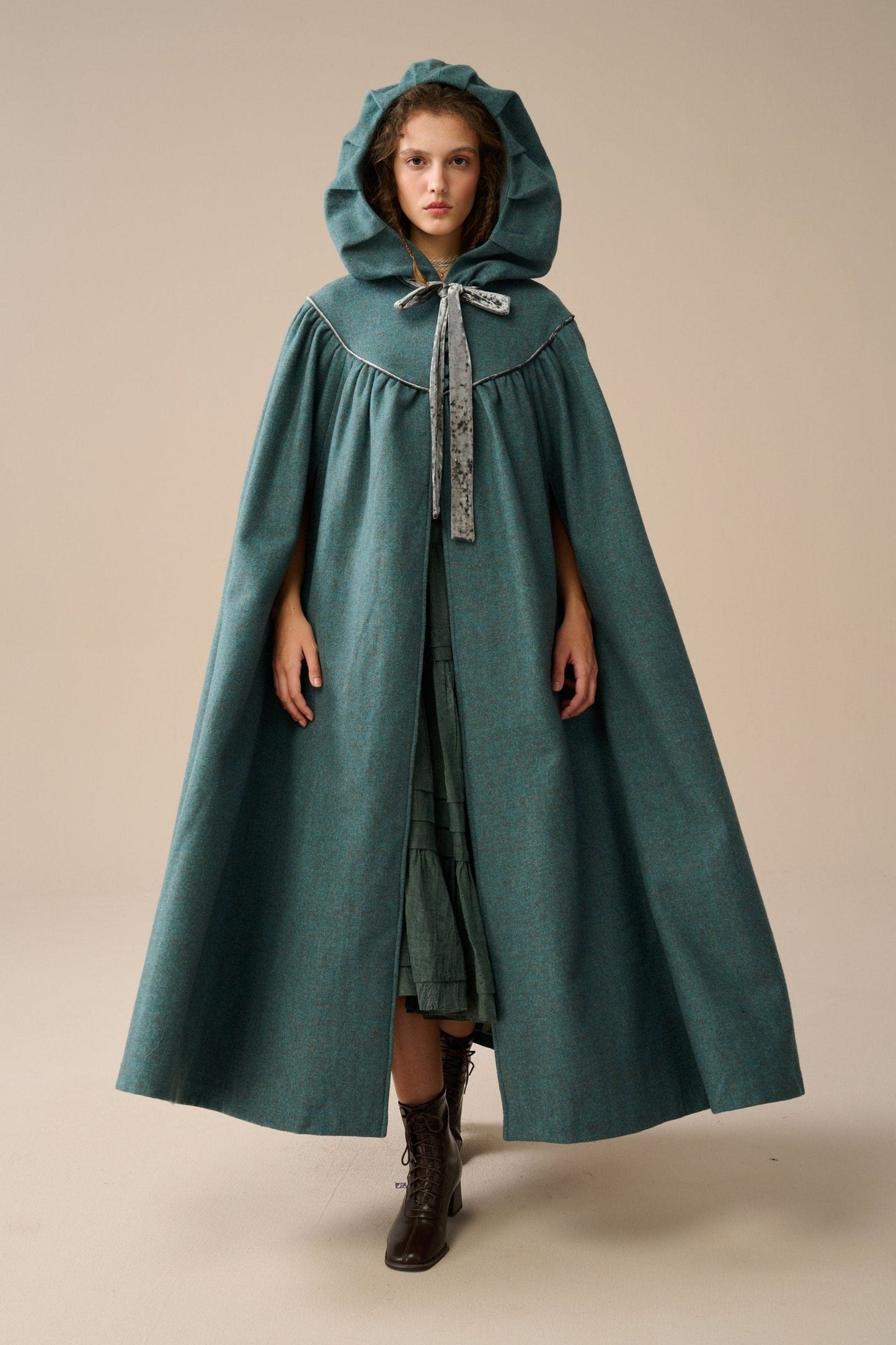 PERFUMER DEEP SEA GREEN HOODED WOOL CLOAK