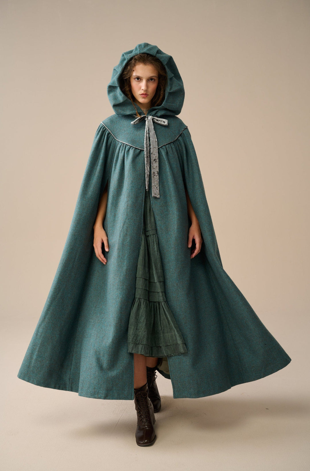 PERFUMER DEEP SEA GREEN HOODED WOOL CLOAK