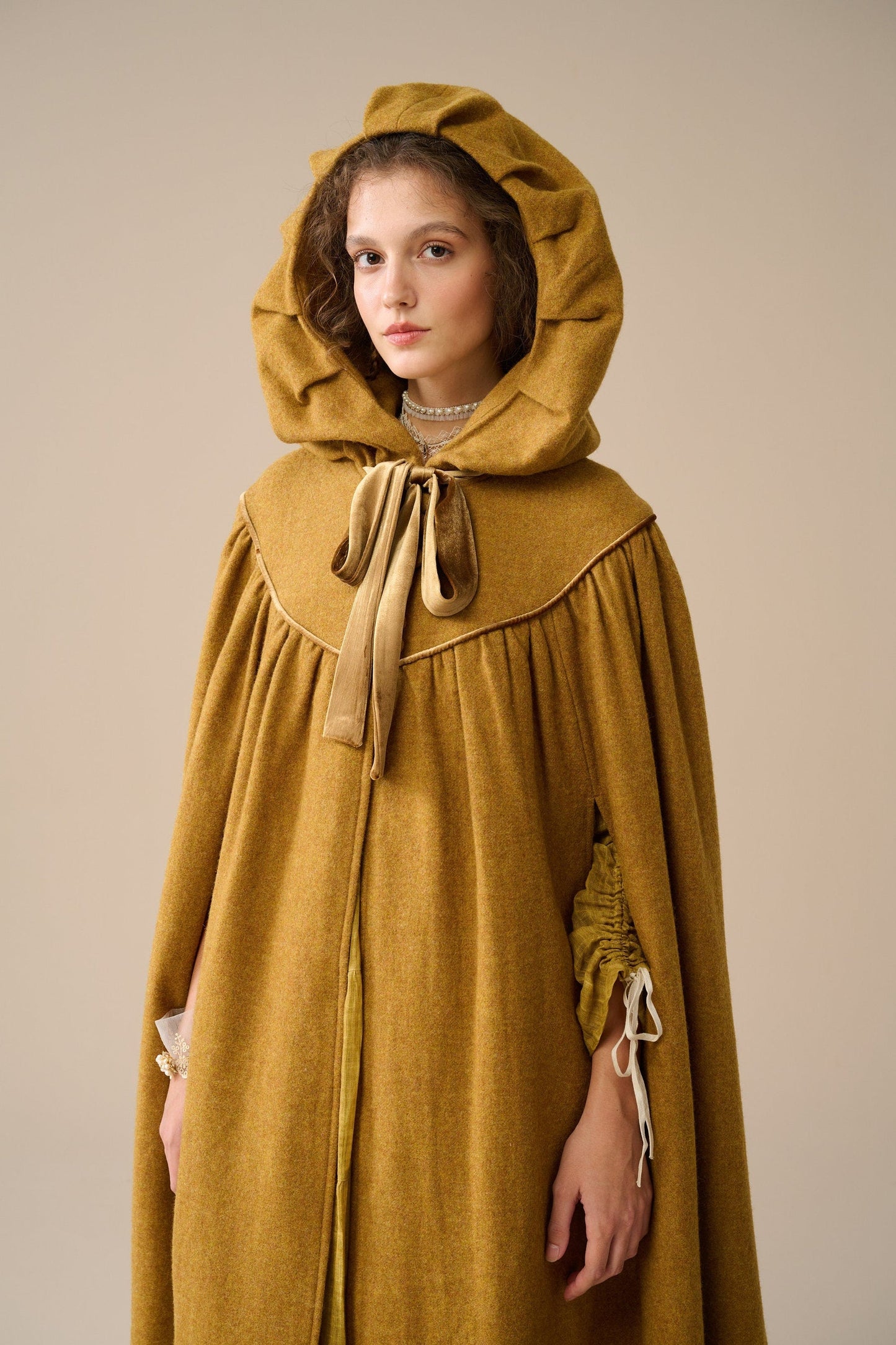 PERFUMER AMBER GOLD HOODED WOOL CLOAK