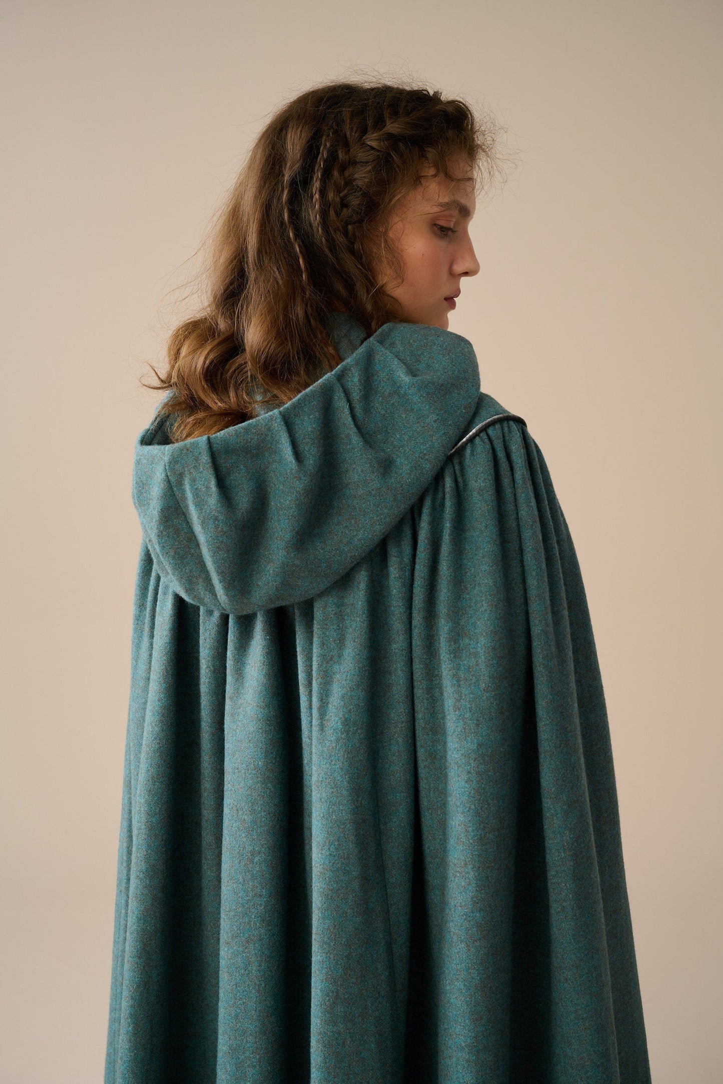 PERFUMER DEEP SEA GREEN HOODED WOOL CLOAK