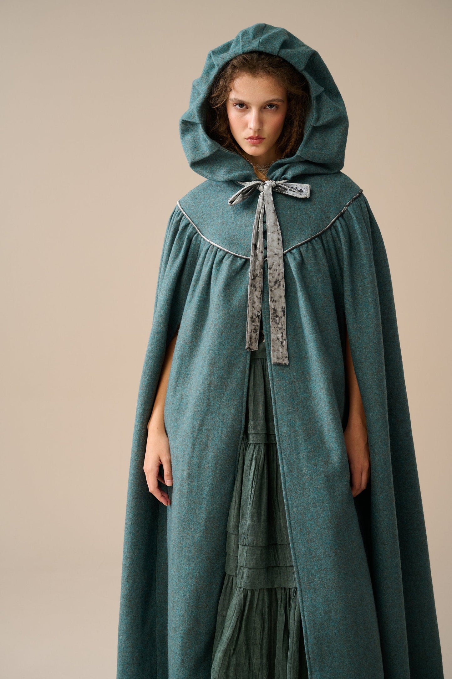 PERFUMER DEEP SEA GREEN HOODED WOOL CLOAK