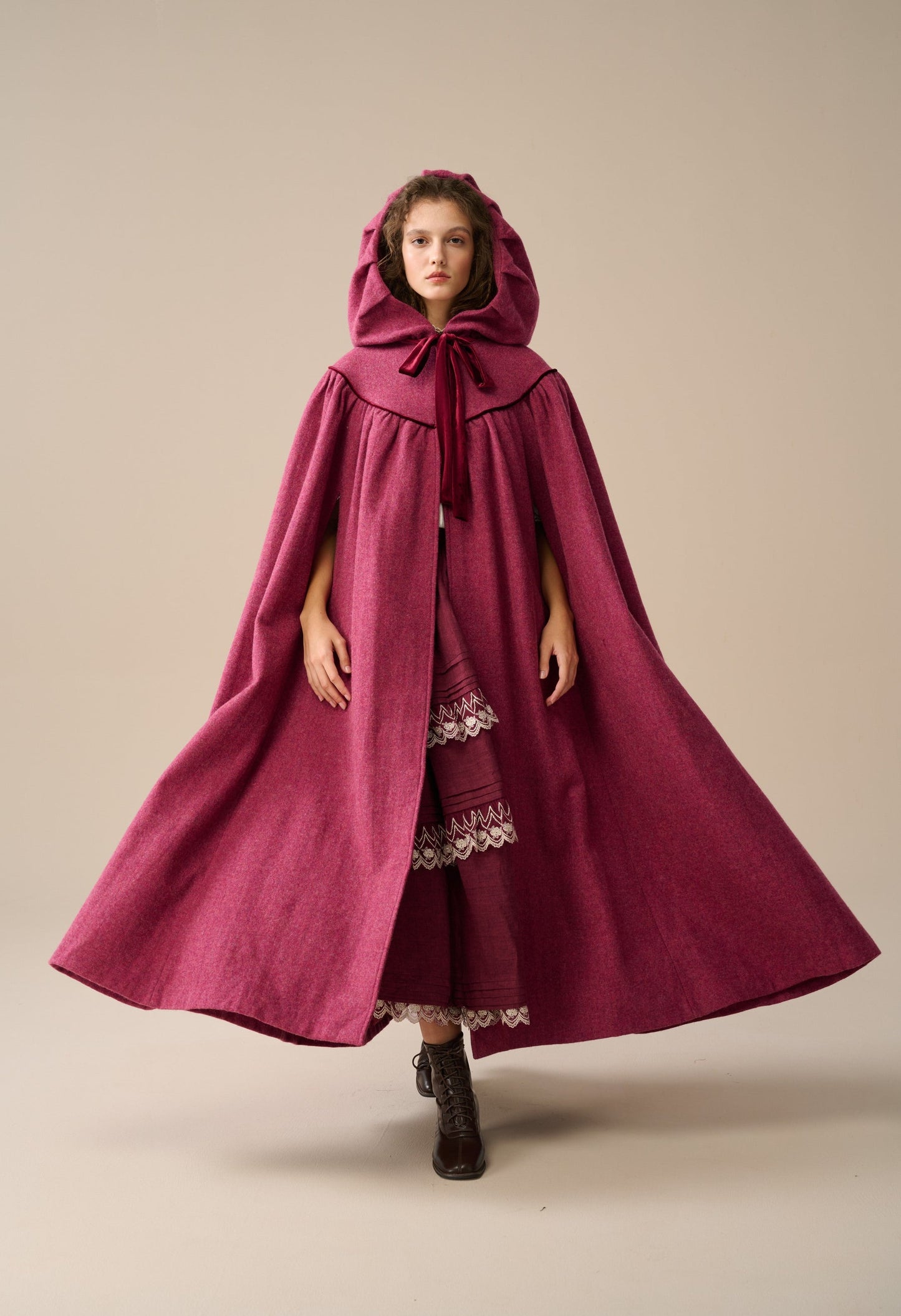 PERFUMER DEEP SEA GREEN HOODED WOOL CLOAK