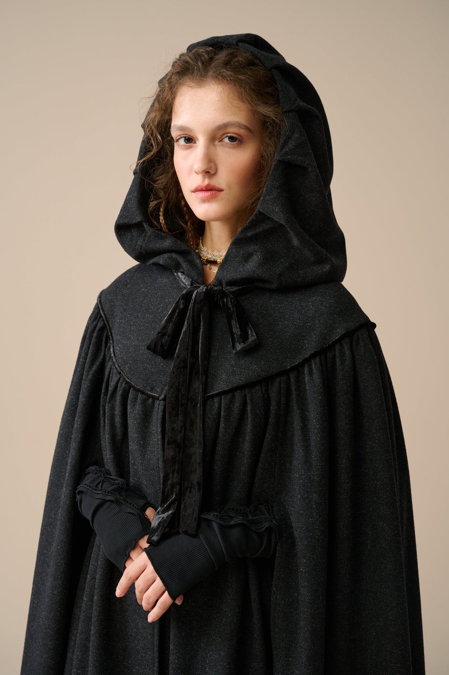 PERFUMER DEEP SEA GREEN HOODED WOOL CLOAK