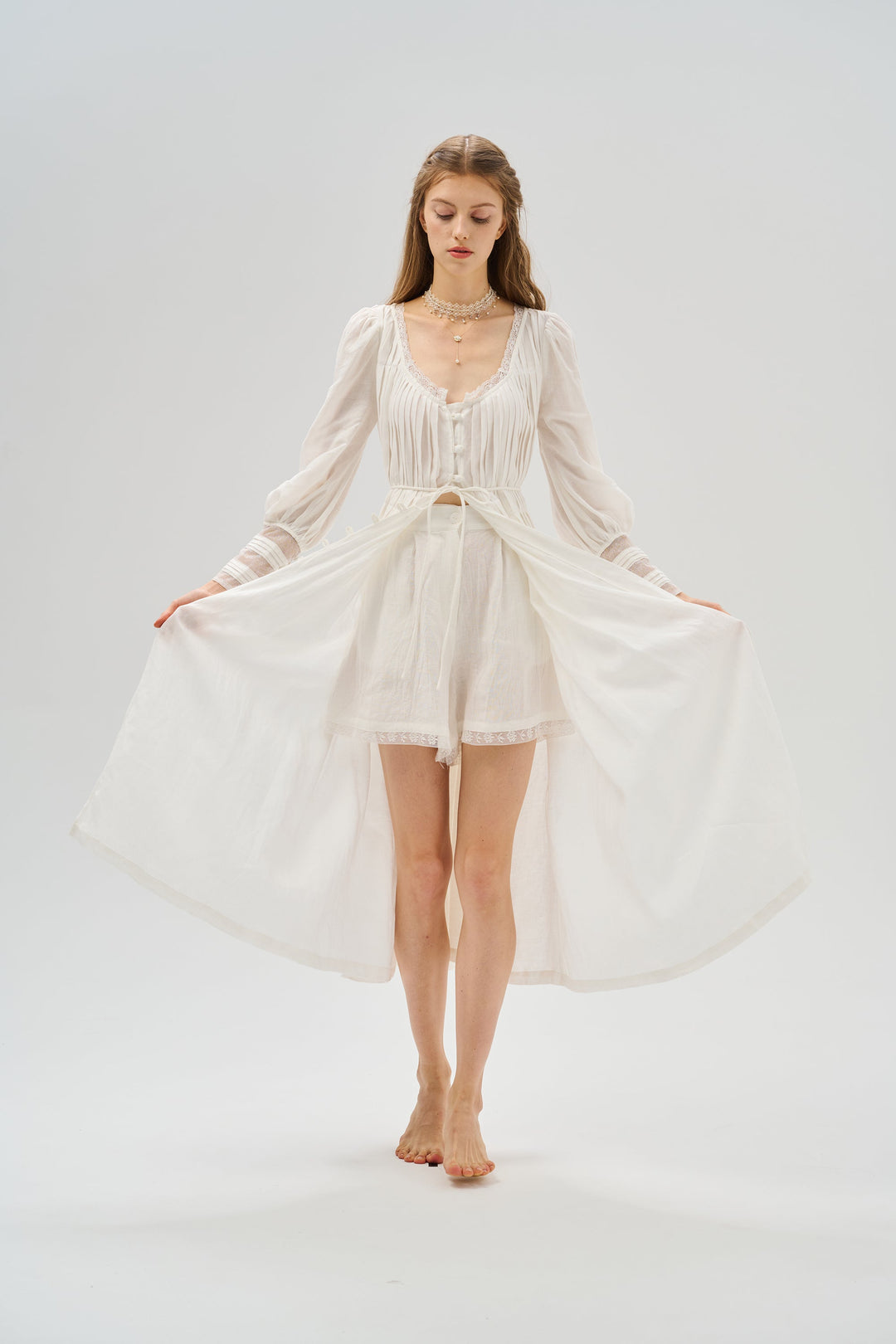 CANNA 100% LINEN SHORT WITH LACE