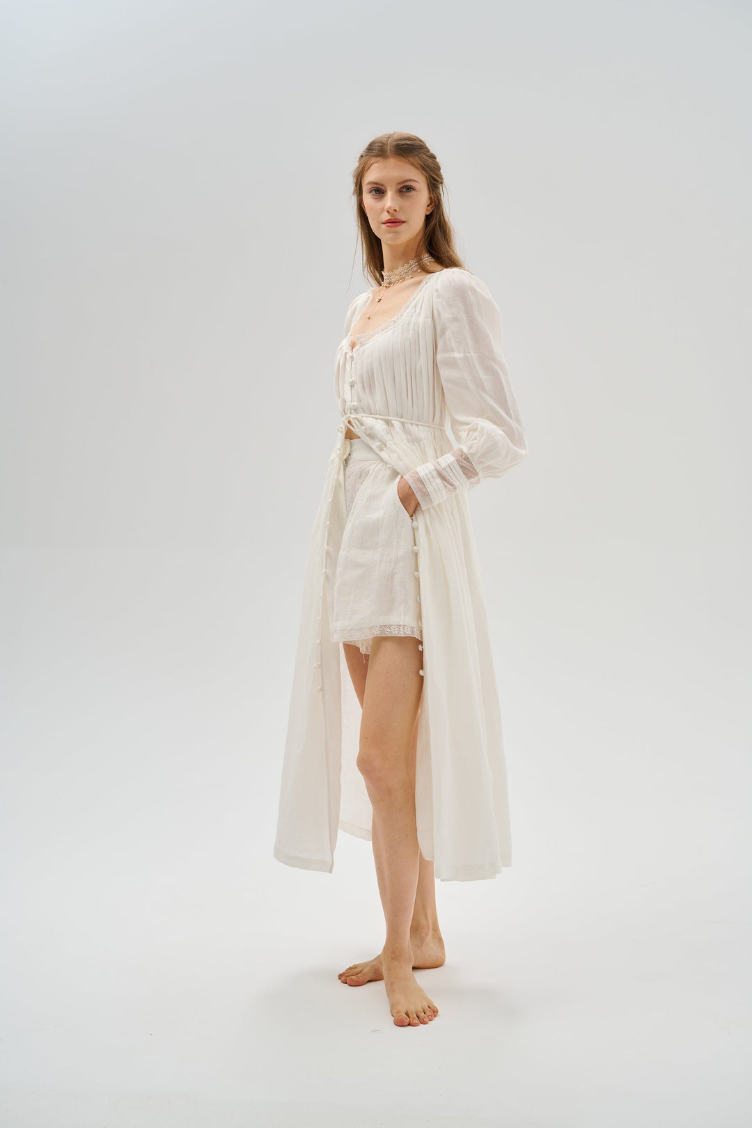 CANNA 100% LINEN SHORT WITH LACE