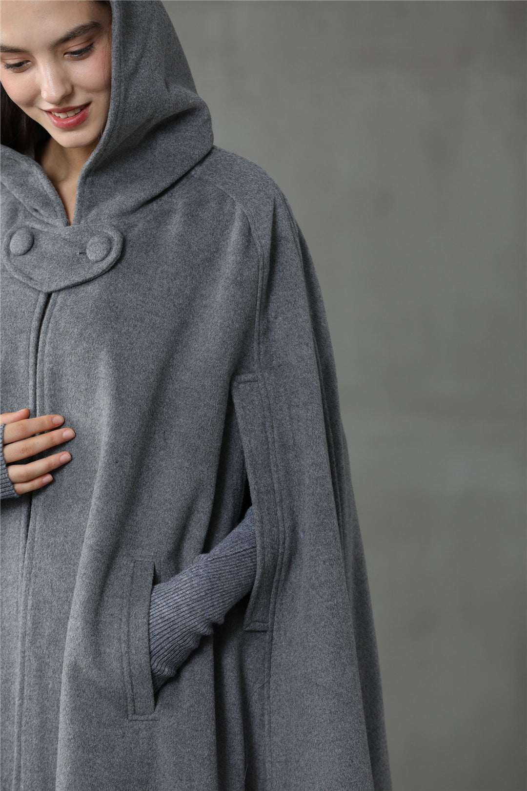OUTLANDER GRAY WOOL CLOAK COAT