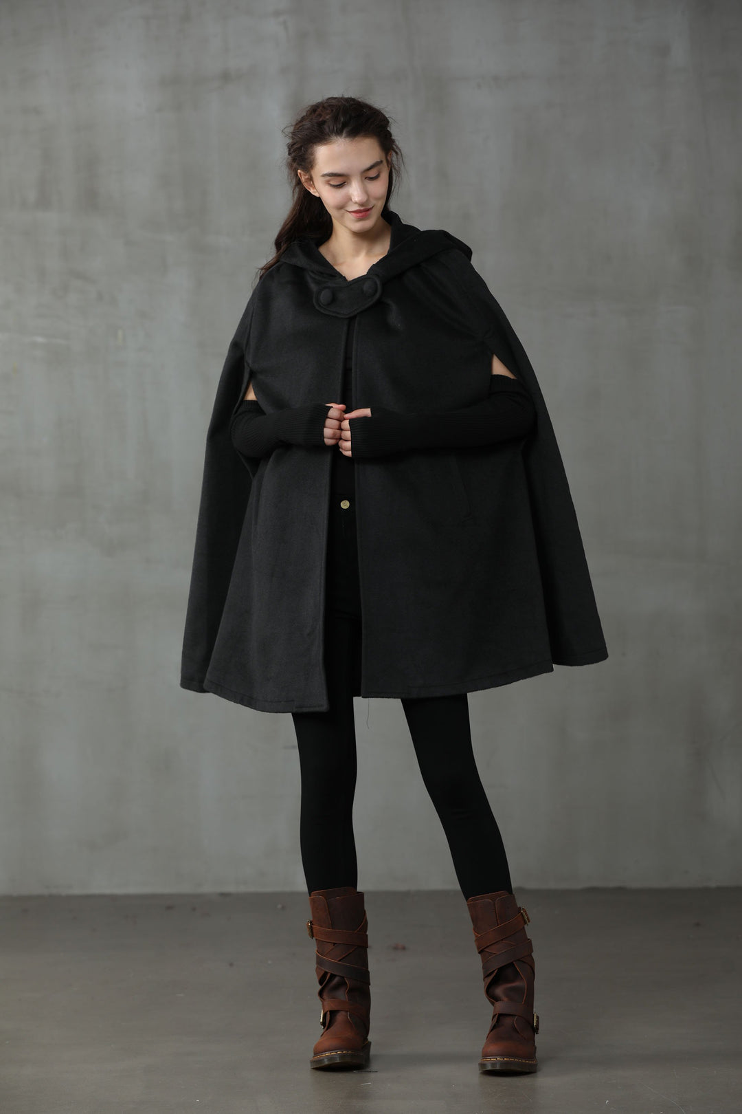 THE NEW YORKER | OLIVE HOODED CASHMERE CAPE