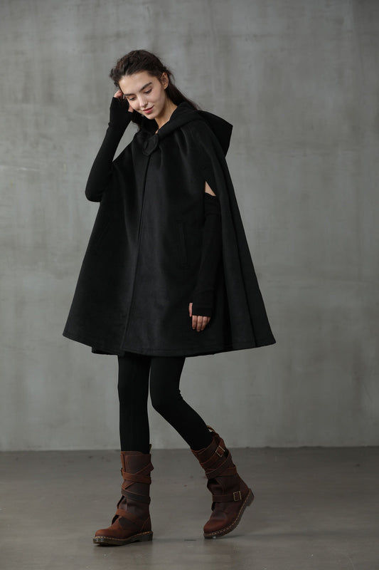 THE NEW YORKER | BLACK HOODED CASHMERE CAPE