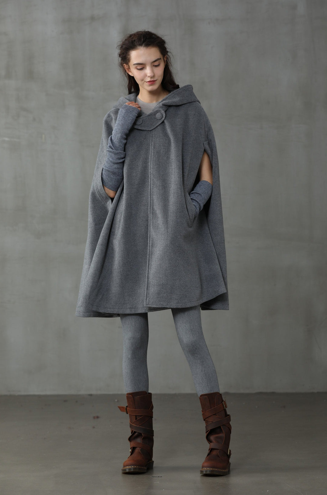 THE NEW YORKER | GRAY HOODED CASHMERE CAPE