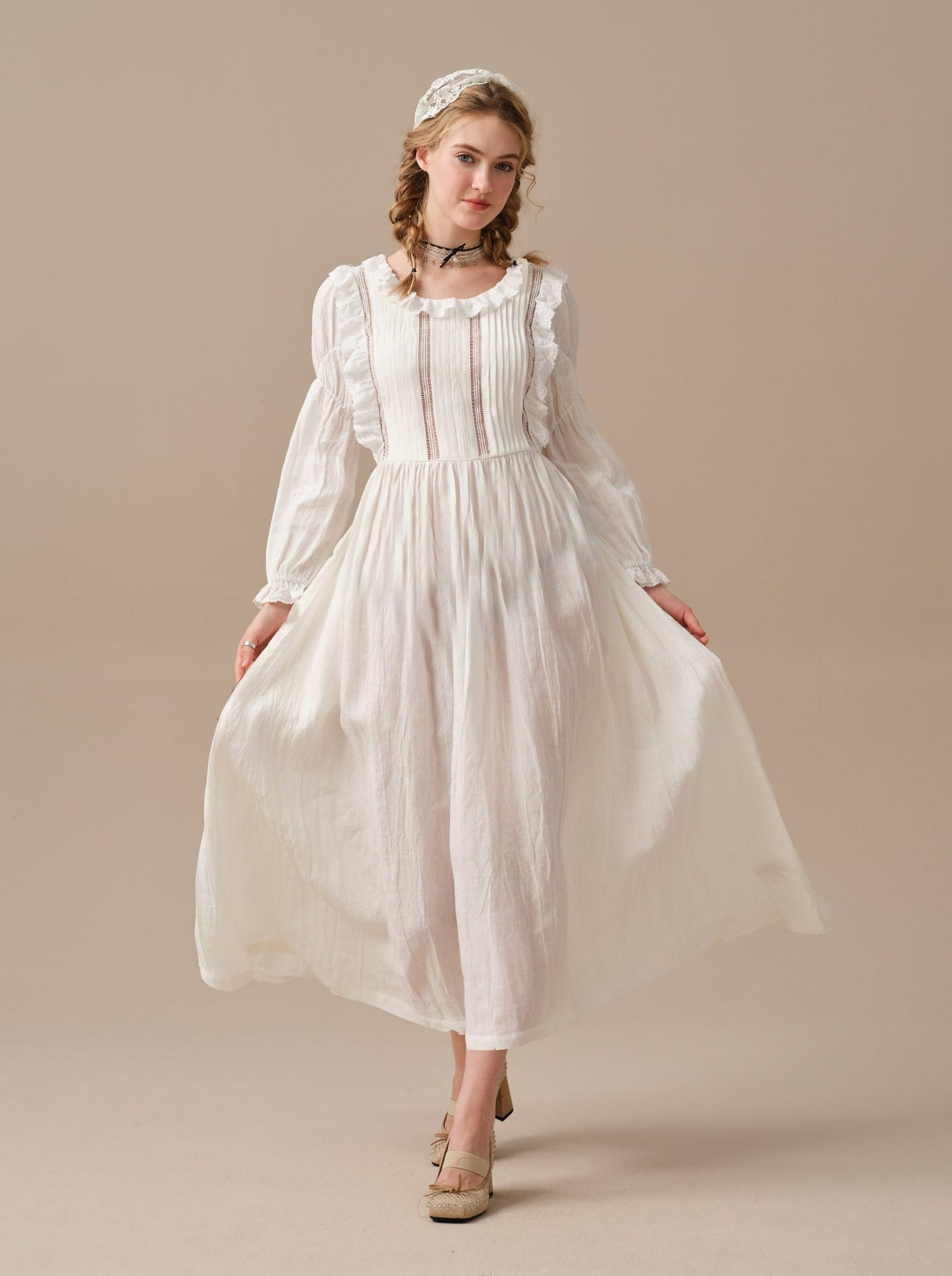 JASMINE ROMANTIC LINEN DRESS WITH FRENCH LACE