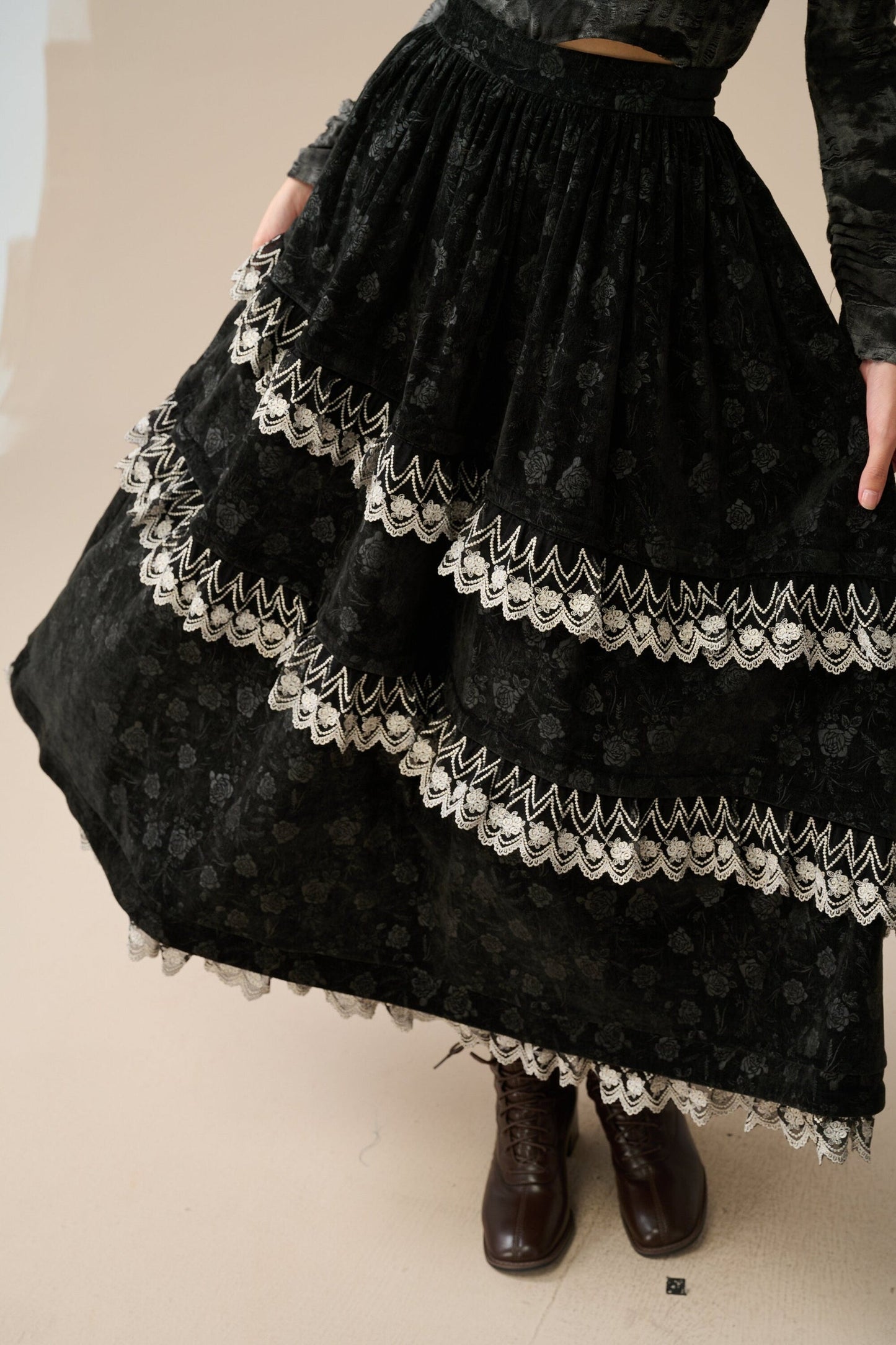MONICA LAYERED VELVET SKIRT WITH LACE