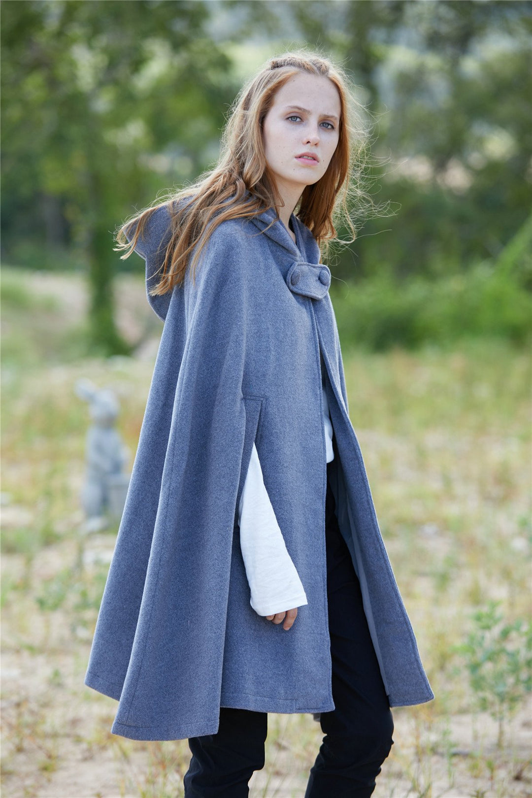 THE NEW YORKER | RED HOODED CASHMERE CAPE