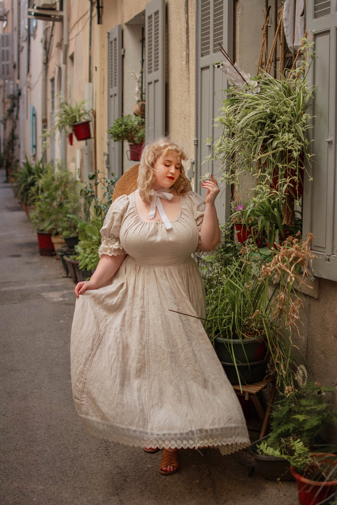 ELOWEN LACE LINEN DRESS GOWN ( 2 WAY TO WEAR )