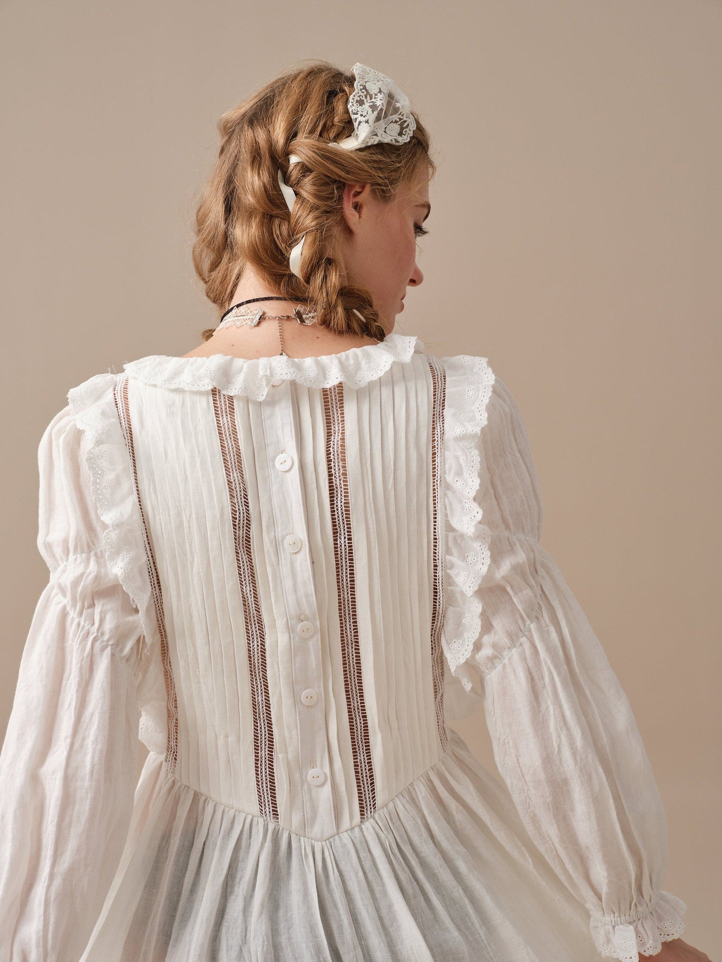 JASMINE ROMANTIC LINEN DRESS WITH FRENCH LACE