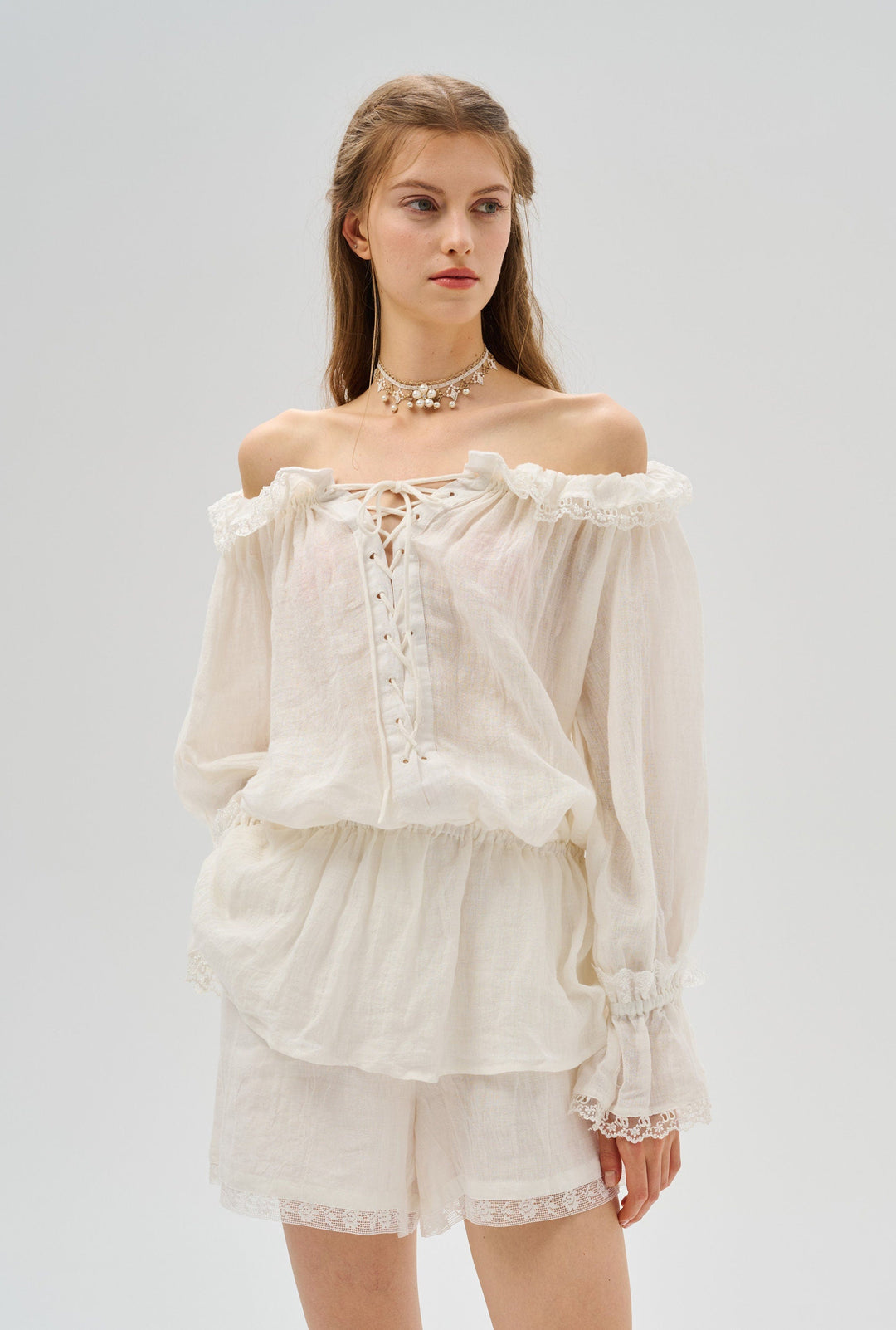 CANNA 100% LINEN SHORT WITH LACE