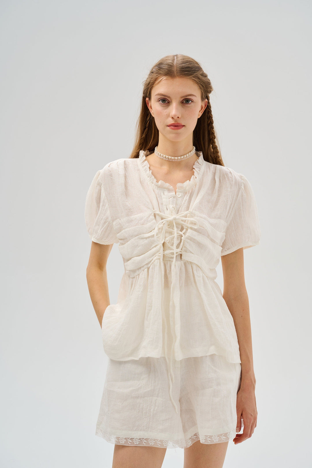 CANNA 100% LINEN SHORT WITH LACE